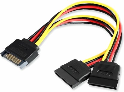 Inter-Tech SATA Voedingssplitter – 1x SATA naar 2x SATA (90°) – 15cm Inter-Tech SATA Voedingssplitter – 1x SATA naar 2x SATA (90°) – 15cm